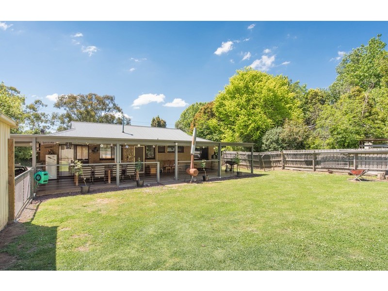 878 Warburton Highway, Seville VIC 3139