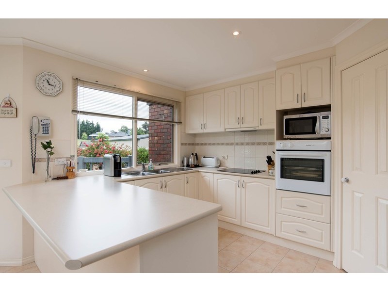 8/19 Prospect Road, Wandin North VIC 3139