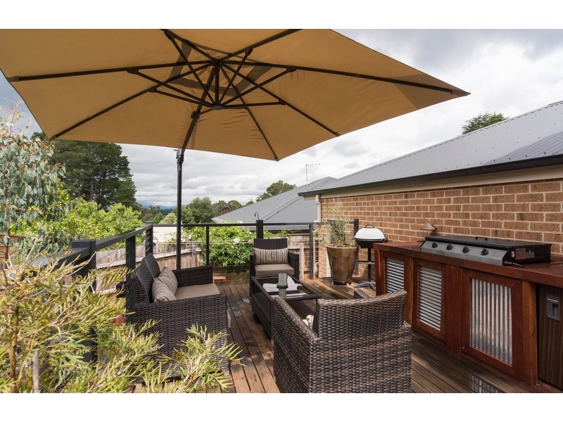 2/26 Hereford Road, Mount Evelyn VIC 3796