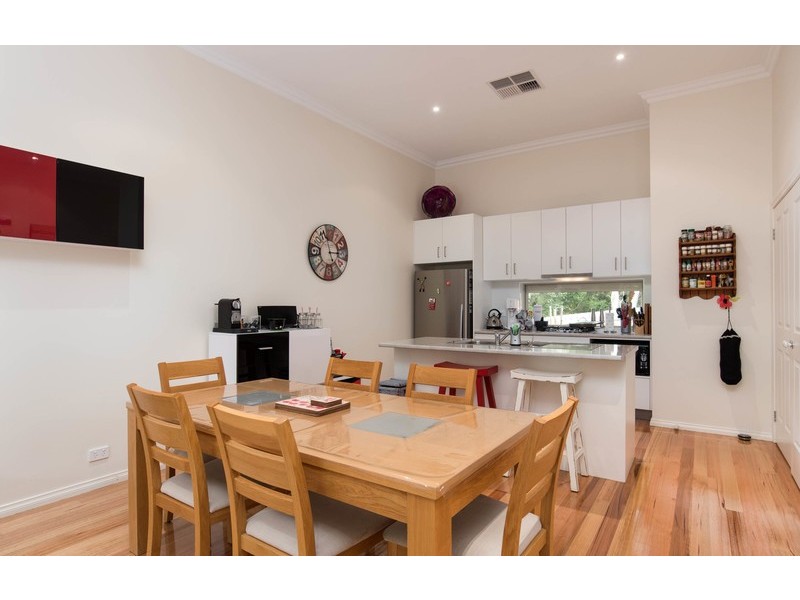 2/26 Hereford Road, Mount Evelyn VIC 3796