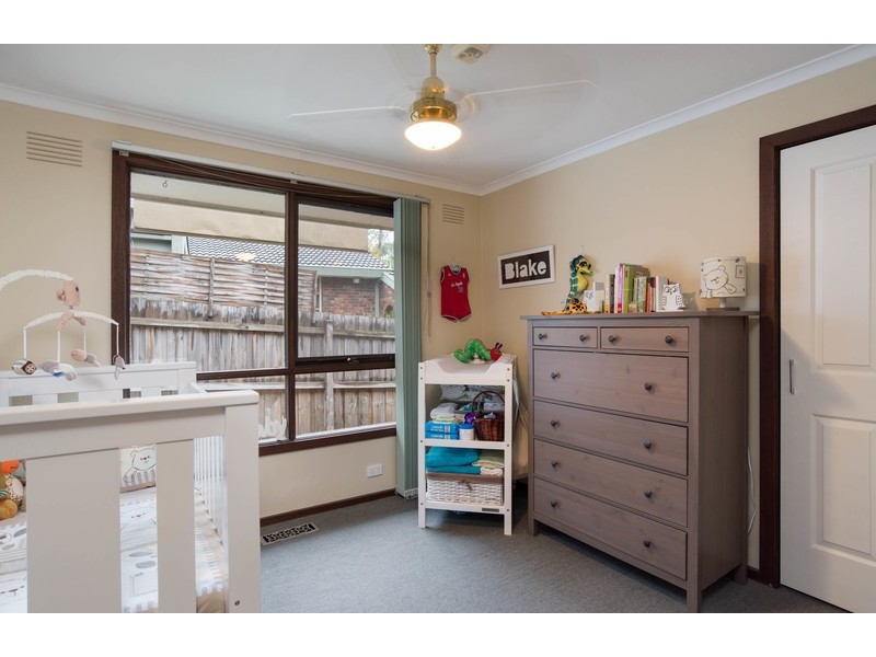 9 Mary Road, Wandin North VIC 3139