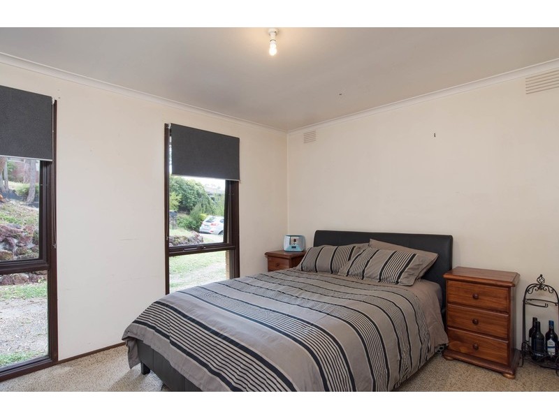 8 Amanda Court, Seville VIC 3139