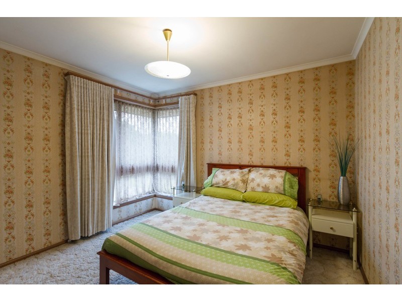 7 Currawa Drive, Boronia VIC 3155