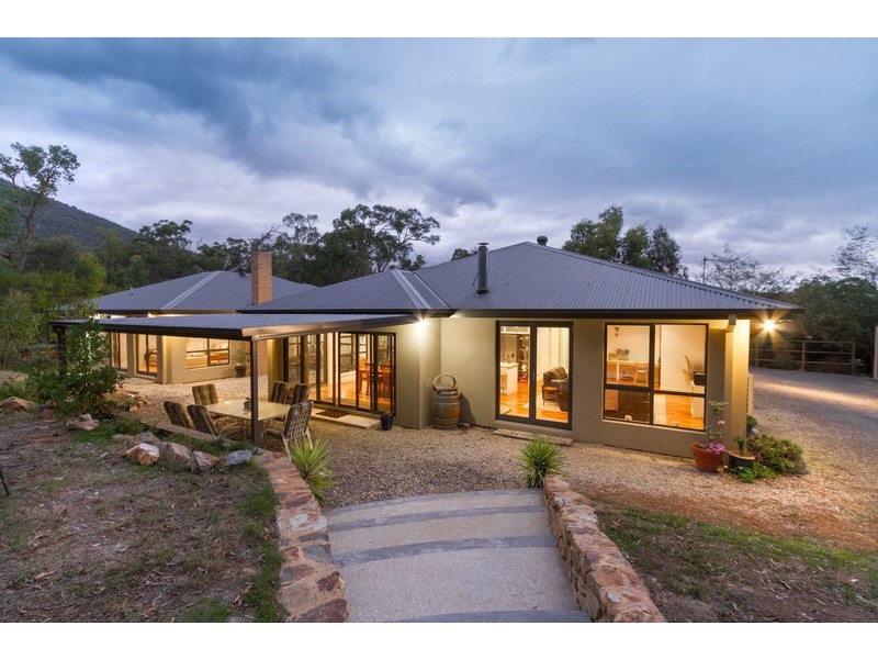 17 Juliet Avenue, Healesville VIC 3777