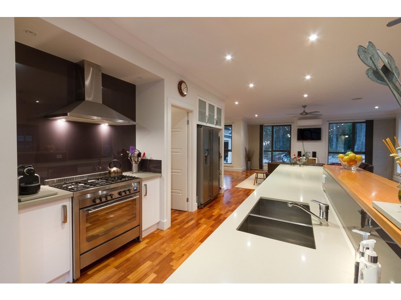 17 Juliet Avenue, Healesville VIC 3777