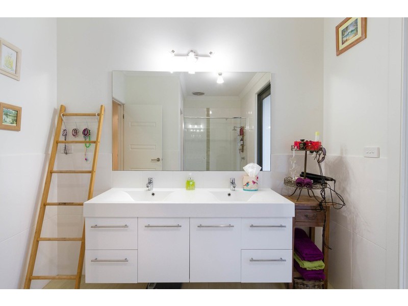 17 Juliet Avenue, Healesville VIC 3777