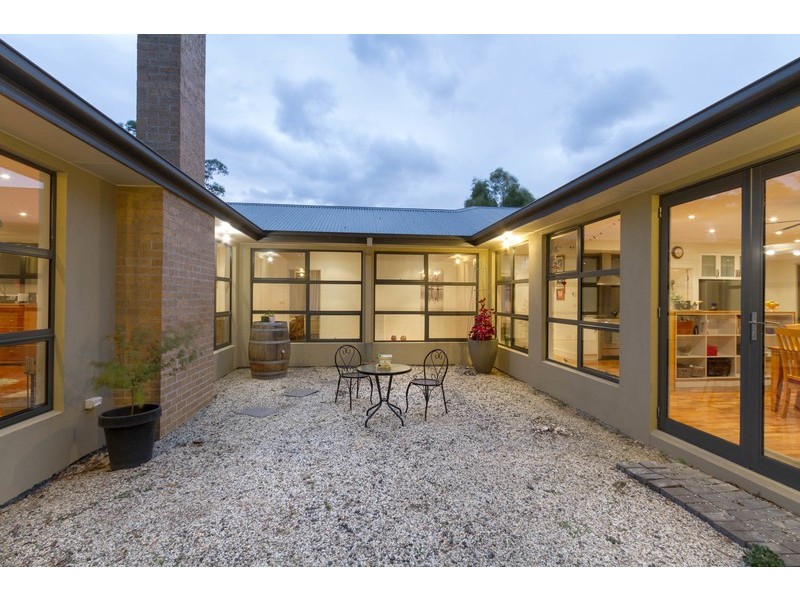 17 Juliet Avenue, Healesville VIC 3777