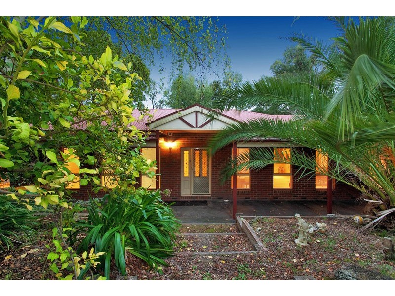 7 Roland Avenue, Mount Evelyn VIC 3796