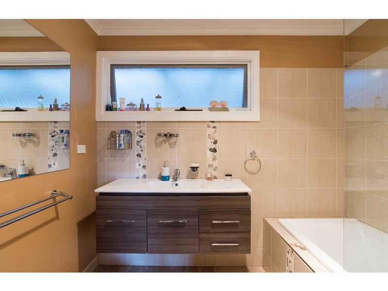 32 Tainton Street, Wandin North VIC 3139