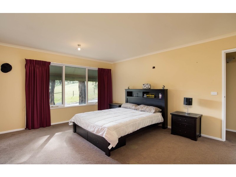 32 Tainton Street, Wandin North VIC 3139