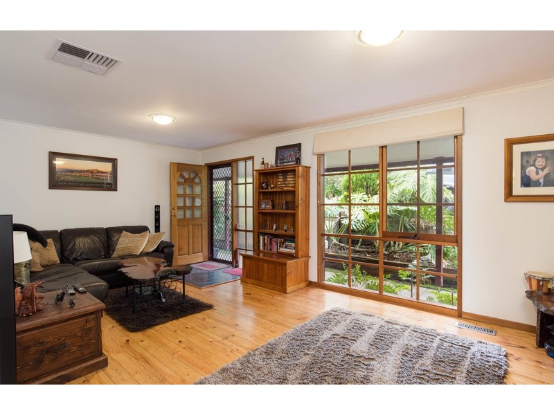 44 York Road, Mount Evelyn VIC 3796