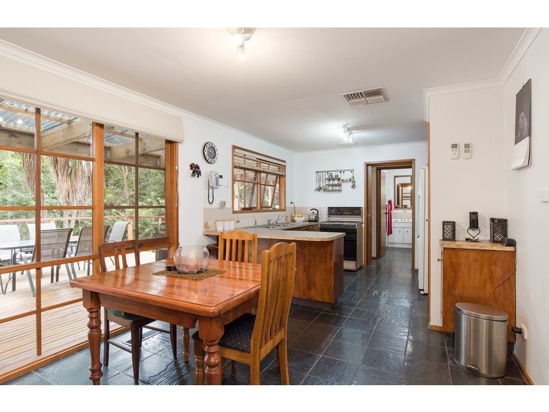 44 York Road, Mount Evelyn VIC 3796