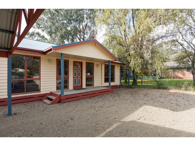 4/17 Britton Road, Seville VIC 3139