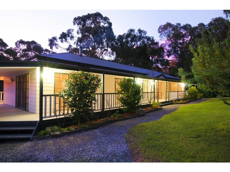 54 Francis Crescent, Mount Evelyn VIC 3796