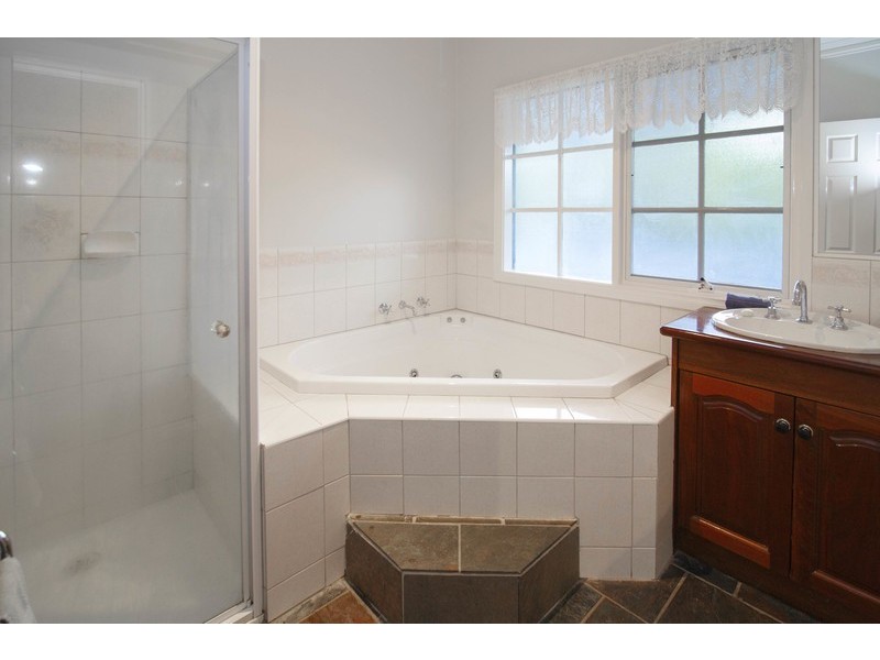 54 Francis Crescent, Mount Evelyn VIC 3796