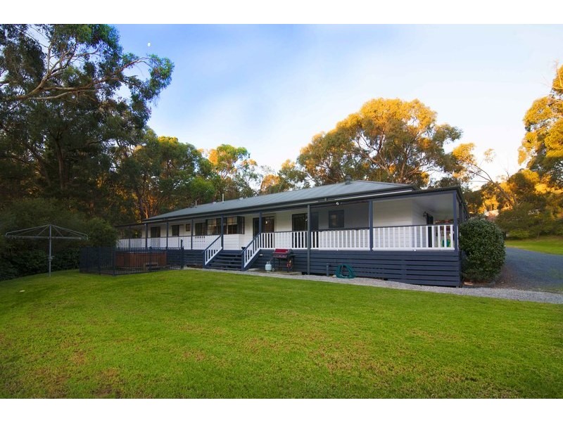 54 Francis Crescent, Mount Evelyn VIC 3796