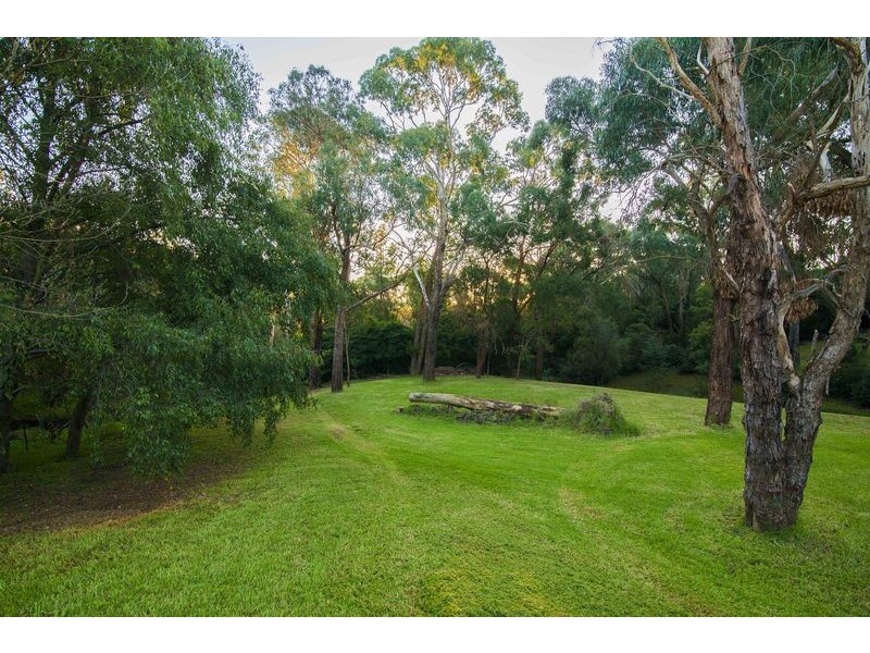 54 Francis Crescent, Mount Evelyn VIC 3796