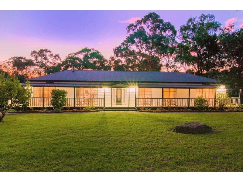 54 Francis Crescent, Mount Evelyn VIC 3796