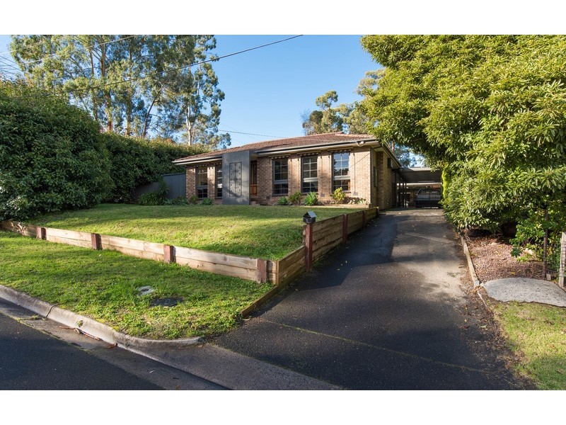 1 East Avenue, Mount Evelyn VIC 3796