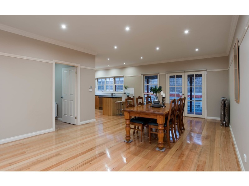 6 Aqueduct Avenue, Mount Evelyn VIC 3796