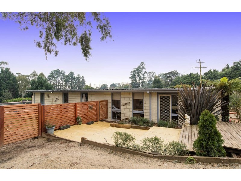 9 Bailey Grove, Wandin North VIC 3139