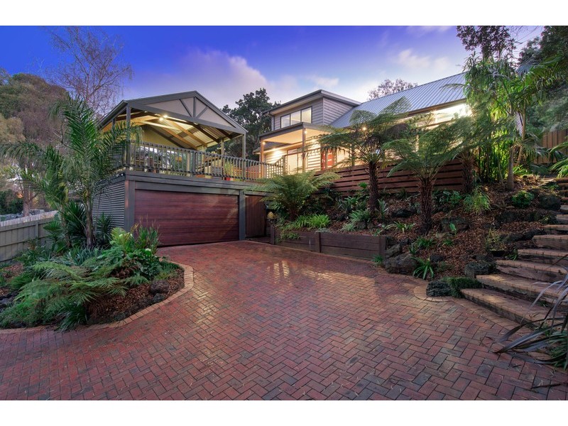 37 Russell Street, Mount Evelyn VIC 3796