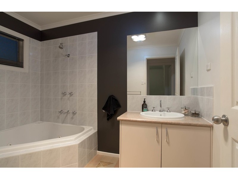 37 Russell Street, Mount Evelyn VIC 3796