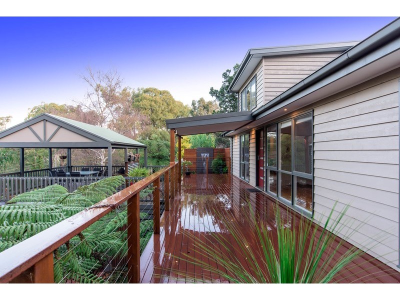 37 Russell Street, Mount Evelyn VIC 3796