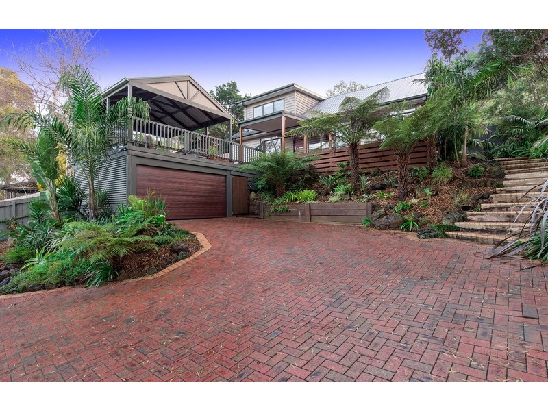 37 Russell Street, Mount Evelyn VIC 3796