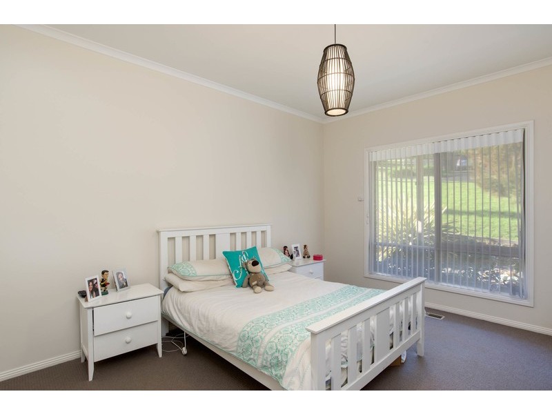 9 Bastow Road, Lilydale VIC 3140