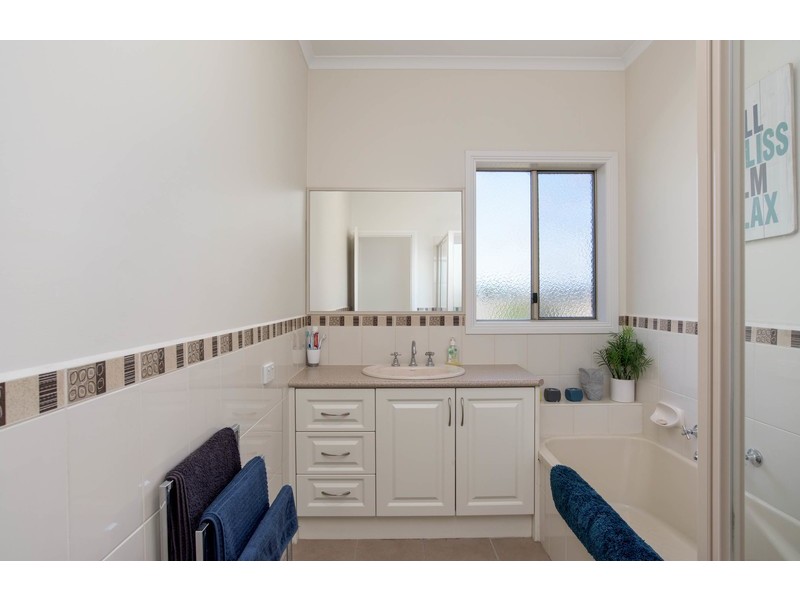 9 Bastow Road, Lilydale VIC 3140