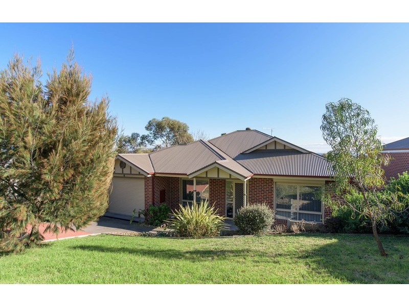 9 Bastow Road, Lilydale VIC 3140