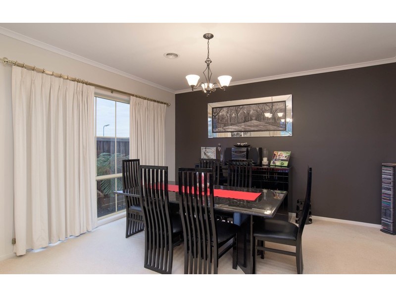 1 Defelice Place, Mooroolbark VIC 3138