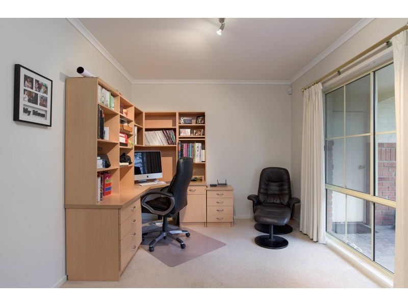 1 Defelice Place, Mooroolbark VIC 3138