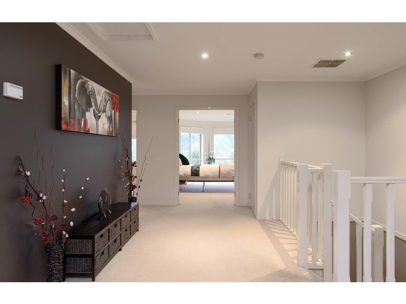 1 Defelice Place, Mooroolbark VIC 3138