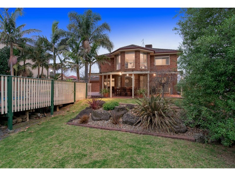 1 Defelice Place, Mooroolbark VIC 3138