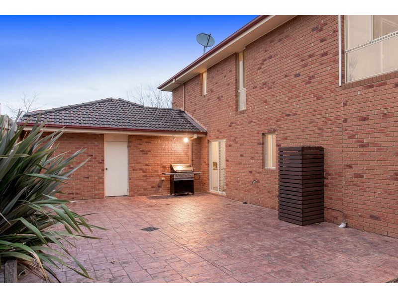 1 Defelice Place, Mooroolbark VIC 3138