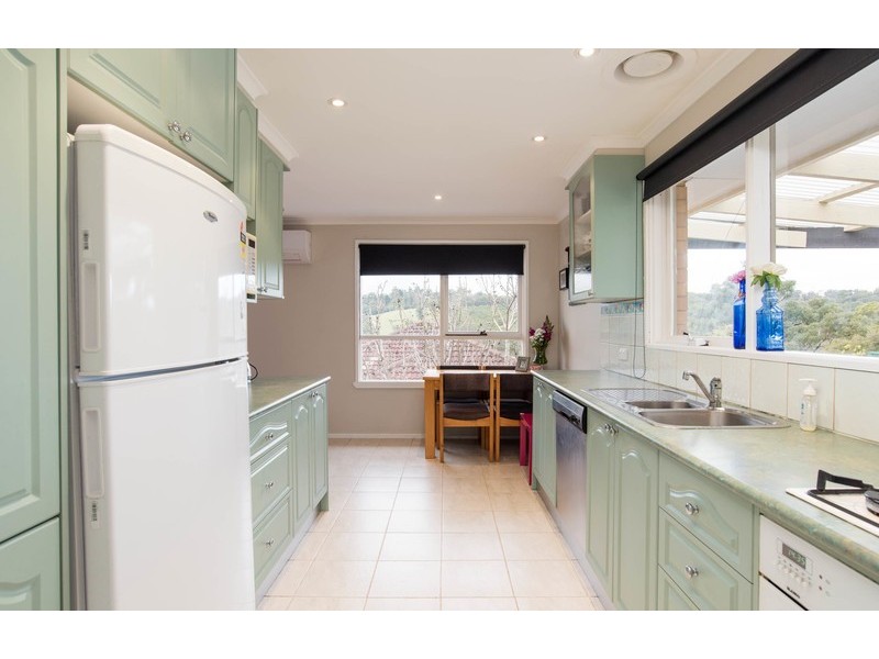 73 Shirley Crescent, Woori Yallock VIC 3139