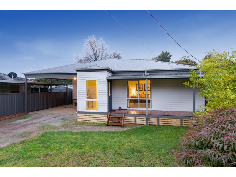 103 Monbulk Road, Mount Evelyn VIC 3796