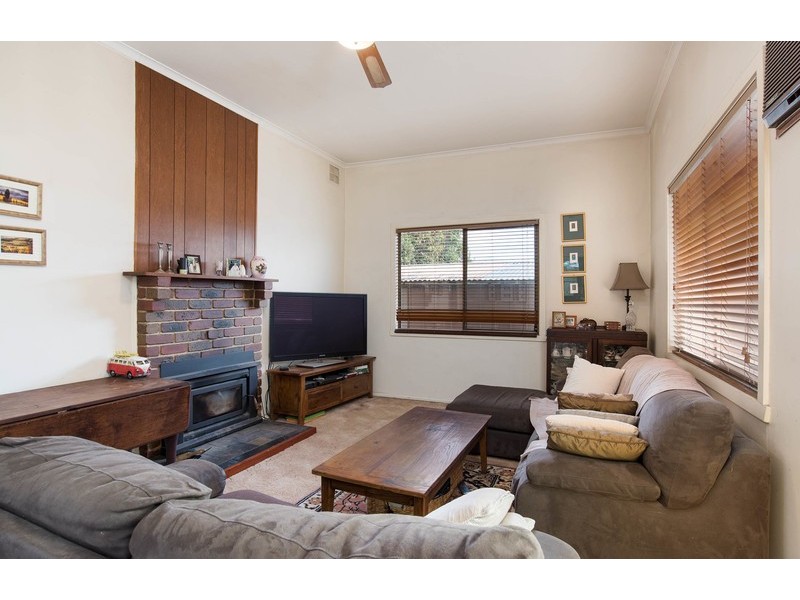 336 Warburton Highway, Wandin North VIC 3139