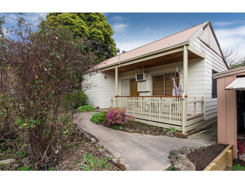 336 Warburton Highway, Wandin North VIC 3139