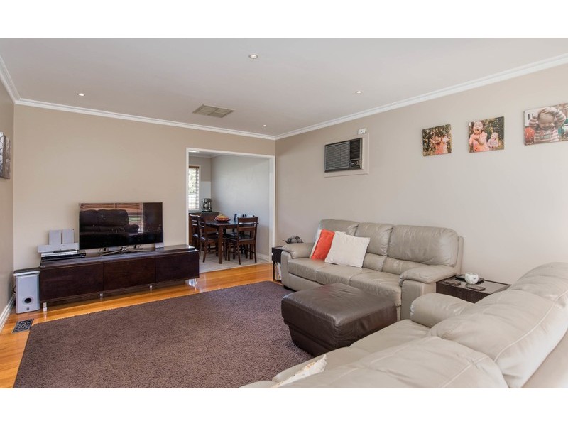 140 Lomond Avenue, Kilsyth VIC 3137