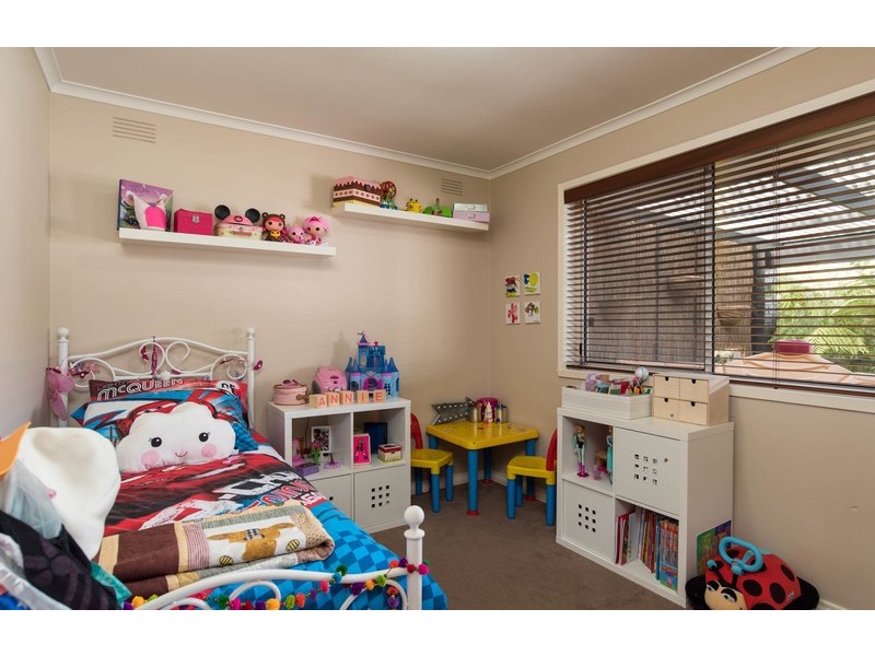 140 Lomond Avenue, Kilsyth VIC 3137