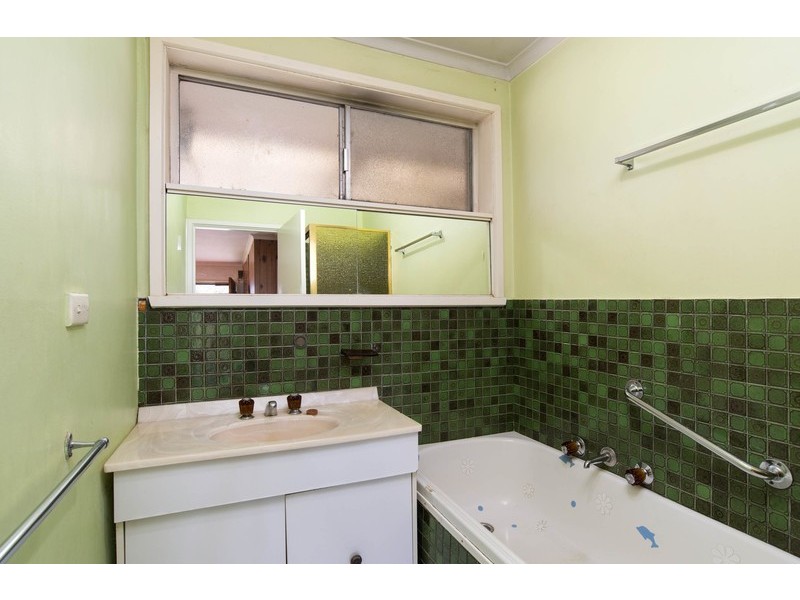 27 Erskine Ridge, Mooroolbark VIC 3138