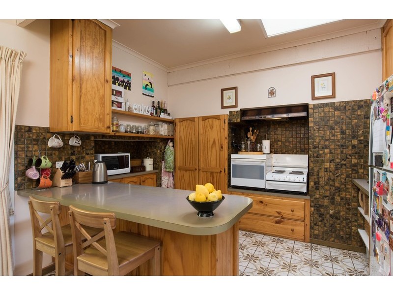 84 Quayle Road, Wandin North VIC 3139