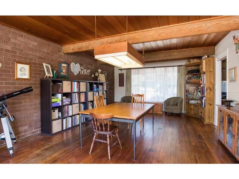 355 Warburton Highway, Wandin North VIC 3139