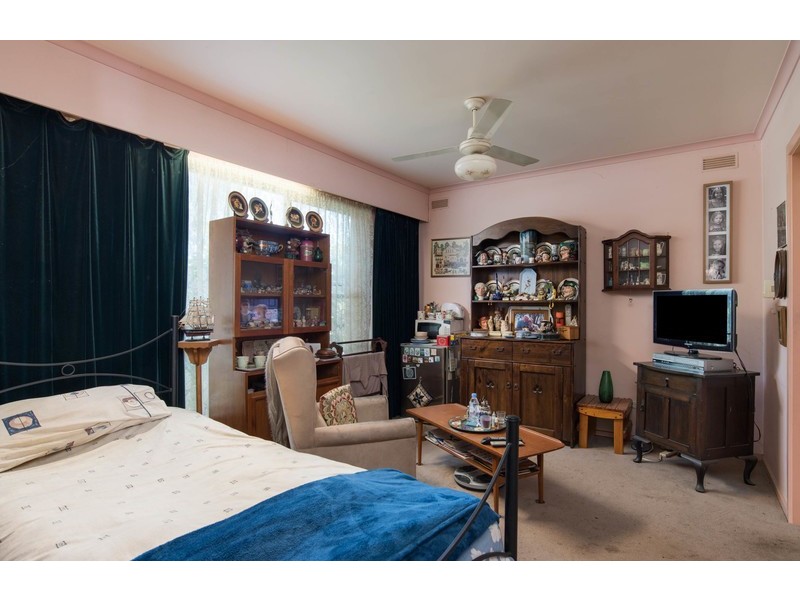 355 Warburton Highway, Wandin North VIC 3139