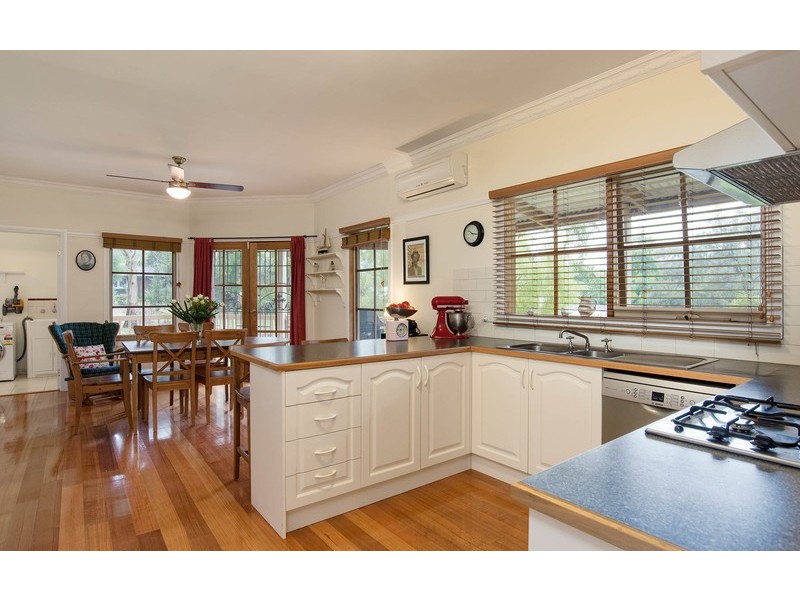 44 Rangeview Road, Mount Evelyn VIC 3796