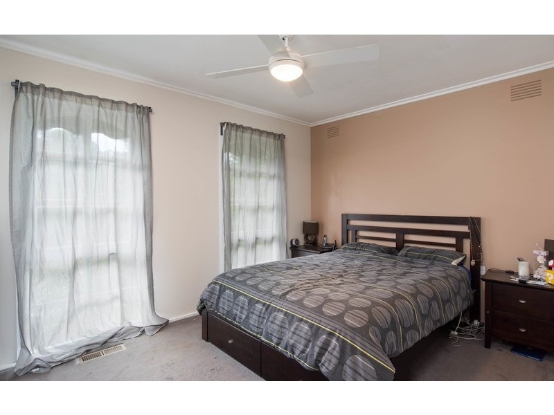 17 Olive Grove, Lilydale VIC 3140