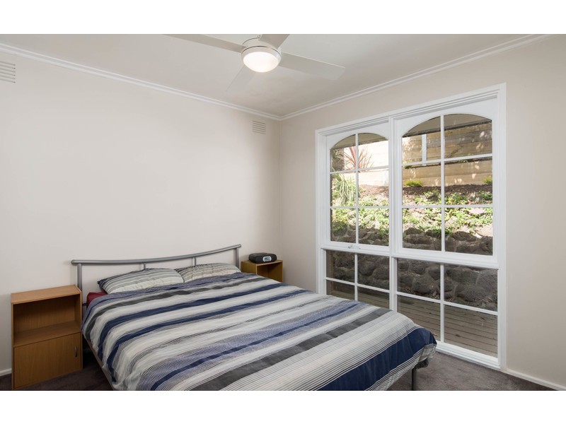 17 Olive Grove, Lilydale VIC 3140